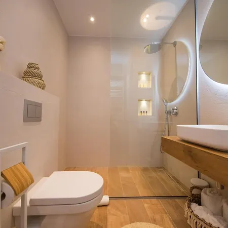 A Cappella Apartment